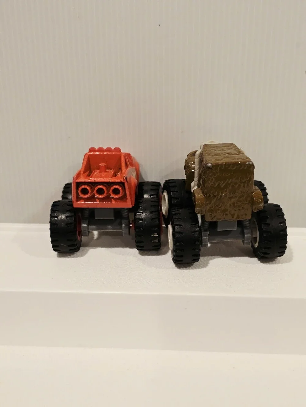Fisher Price Blaze and the Monster Machines Gasquatch and Blaze Diecast Car Set